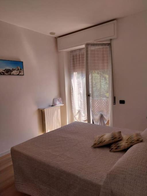 Casa Elly Διαμέρισμα Riva di Solto Εξωτερικό φωτογραφία