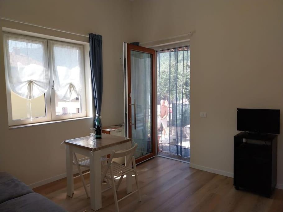 Casa Elly Διαμέρισμα Riva di Solto Εξωτερικό φωτογραφία